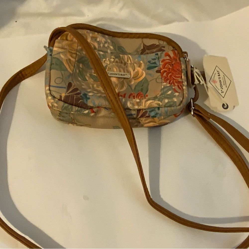New St. John’s Bay Top Zip Crossbody  Multicolor Flower  $40